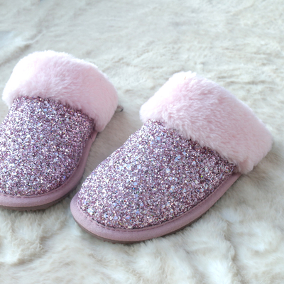 Fashion Winter Warm Indoor Outdoor Furry Faux Sheepskin Fur Pink Bling Bling Glitter Slippers for Women 