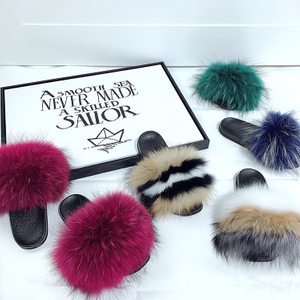 Custom Luxury Fox Fur Fuzzy Sandals Furry Soft Flat Sole Indoor Outdoor Real Raccoon Fur Slides Slippers for Women