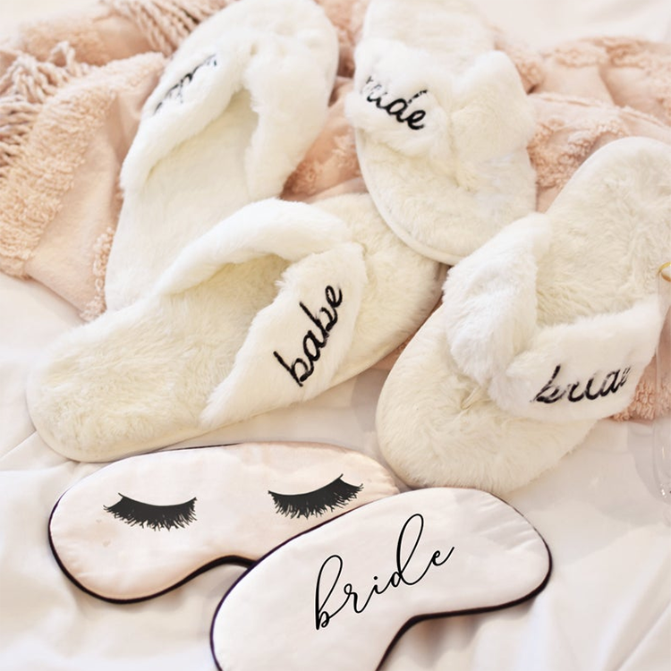 Cusom Fuzzy Faux Fur Bedroom Wedding Party Embroidery White Bride Thong Fur Slides Bridal Slippers Wedding for Brides