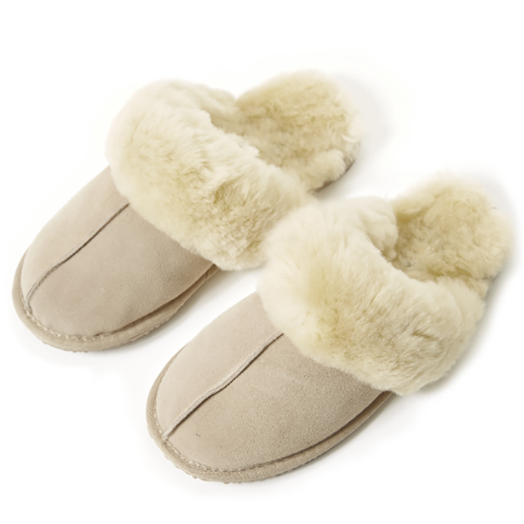 Customized Warm Cow Suede Leather Flat Indoor Outdoor Winter Fluffy Sheepskin Slippers for Women 