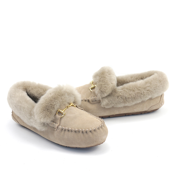 Custom Winter Warm Genuine Leather Upper Sheepskin Lining Indoor Outdoor Moccasin Sheepskin Shoes Slippers for Ladies