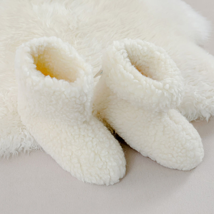 Custom Women Winter Warm House Ankle Convenient Bedroom Floor Indoor Natural Wool Slippers Boots